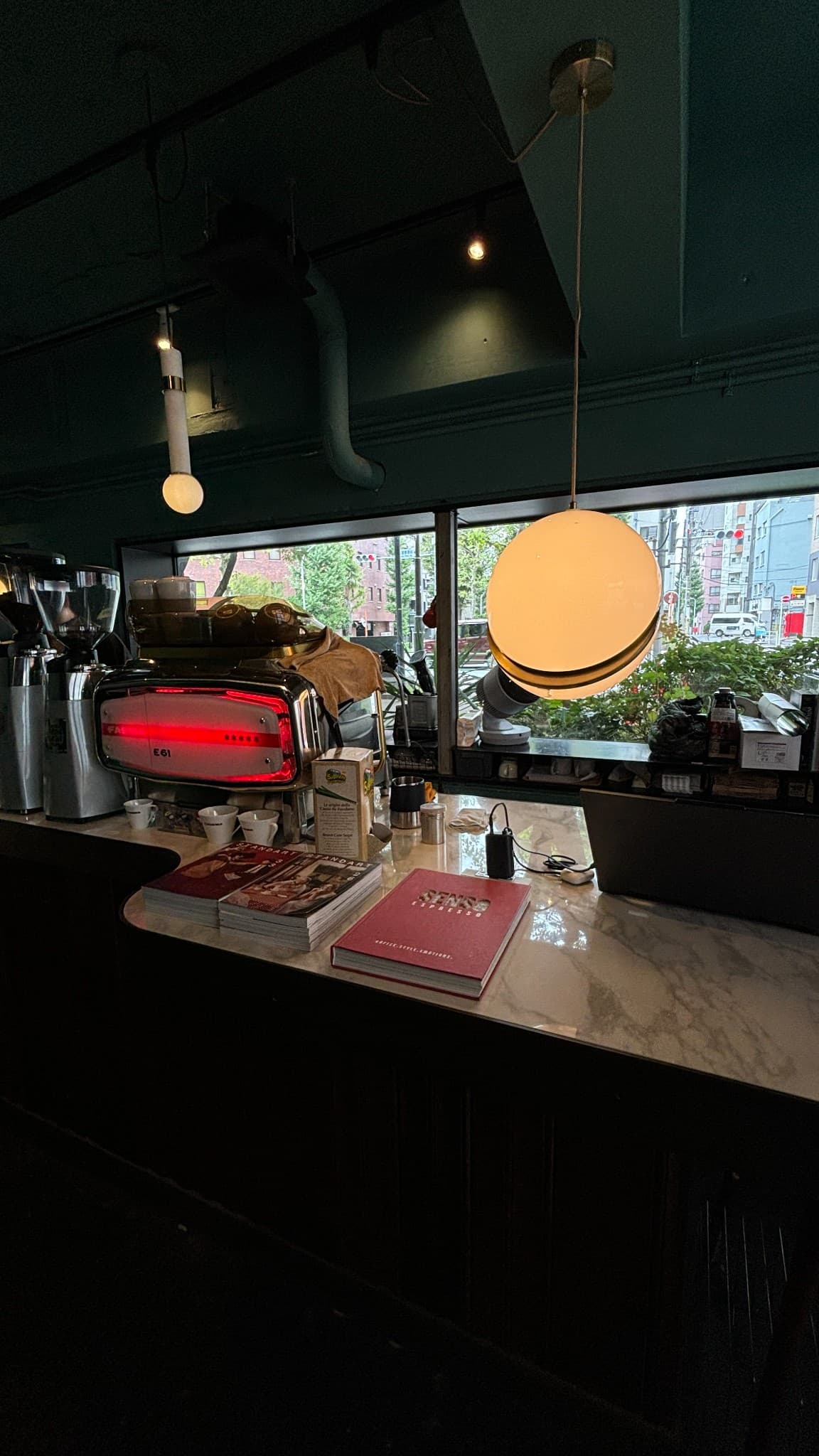 ディゾン 人形町(DIXANS)